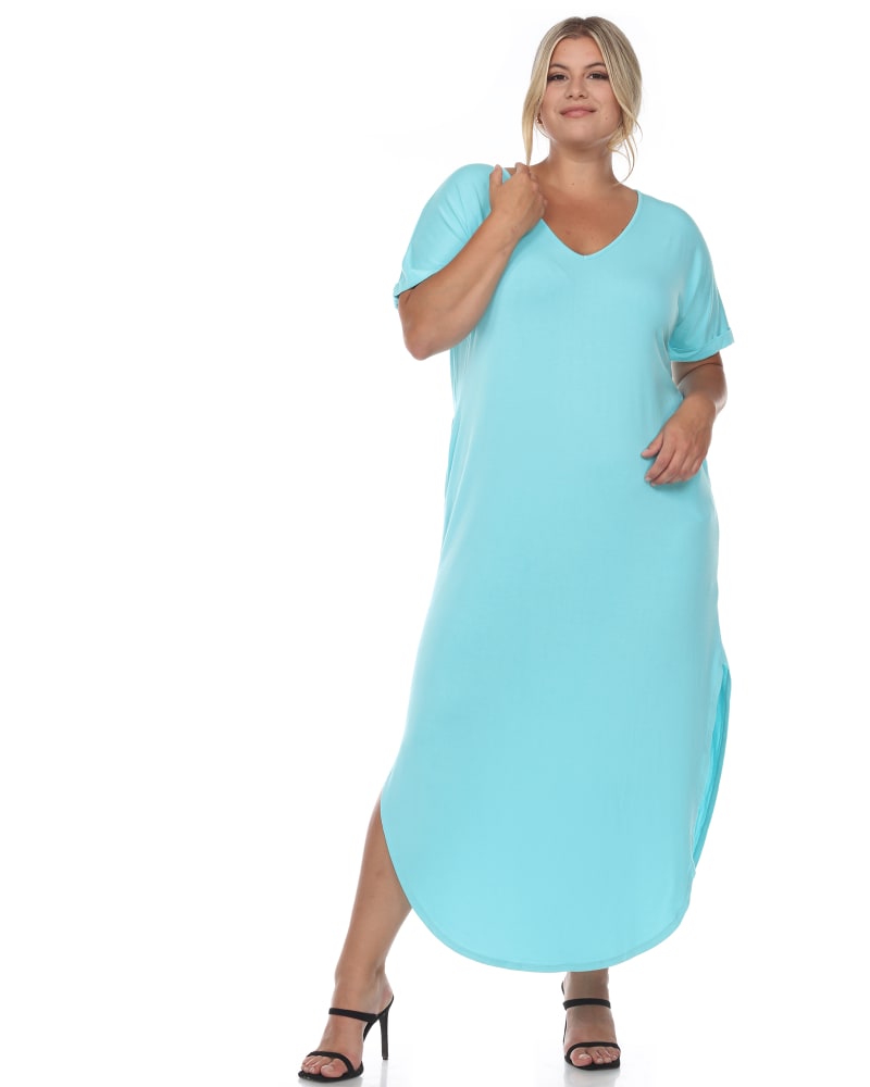 Front of a model wearing a size 2X Short Sleeve V-neck Maxi Dress in Blue by White Mark. | dia_product_style_image_id:246676